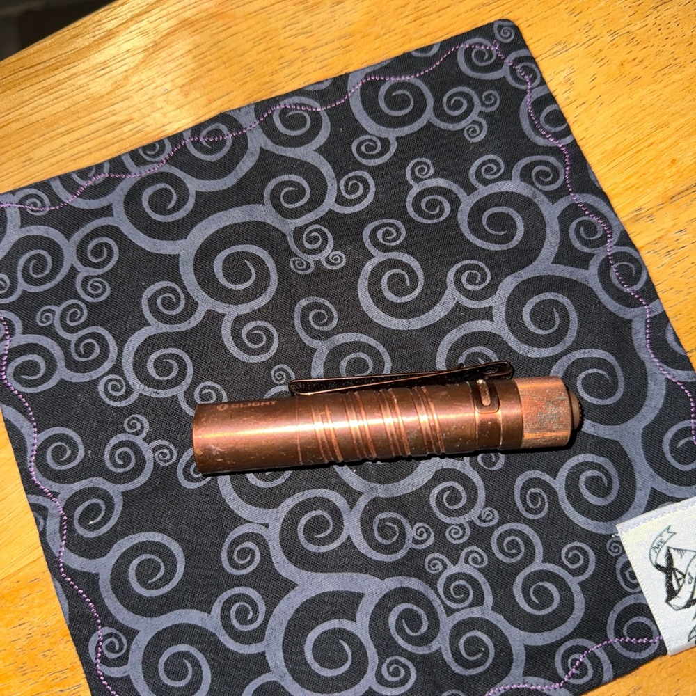 OLIGHT I5t copper flashlight